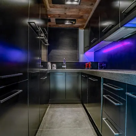 Cozy And Modern In Prime Location