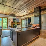Cozy And Modern In Prime Location